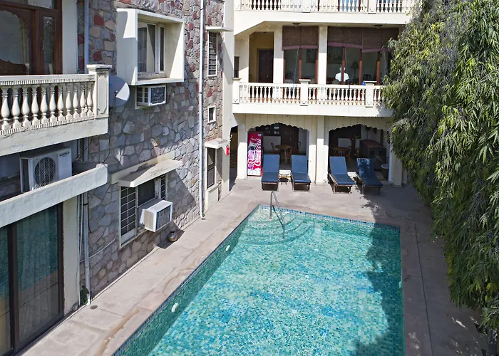 Dera Rawatsar - Heritage Hotel